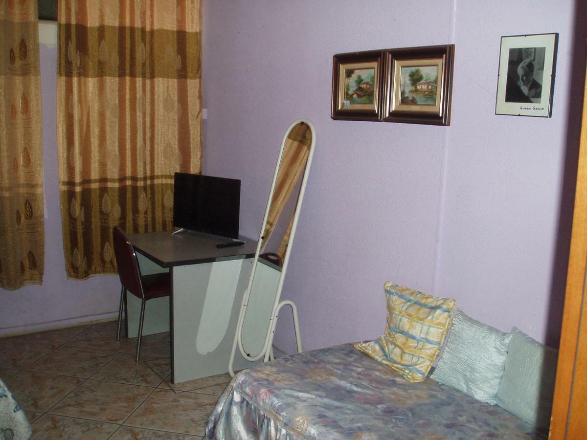 B&B Milano Bagian luar foto